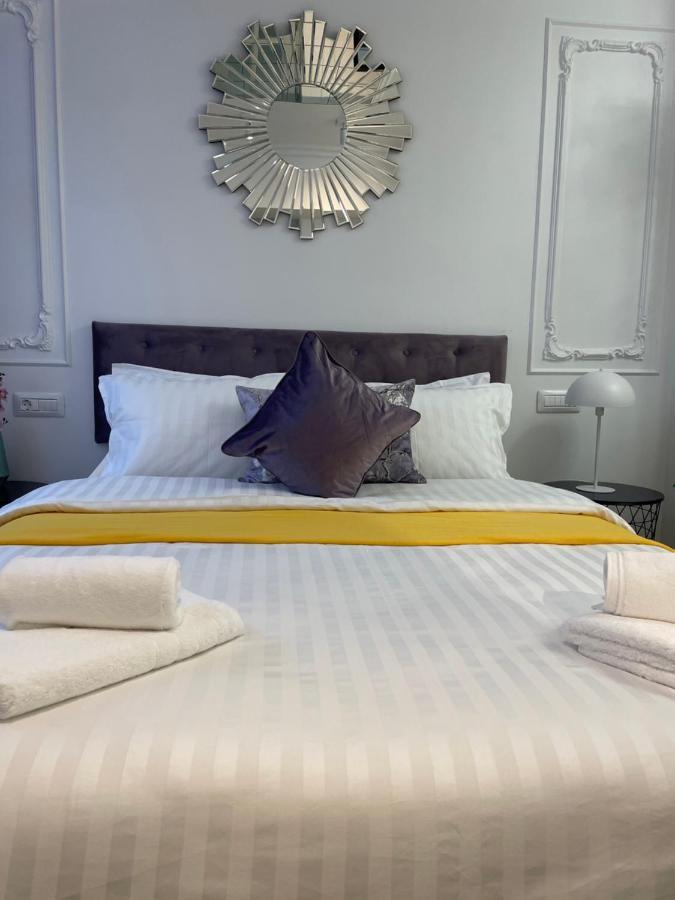 Luxury City Studios Curtea de Argeş 外观 照片